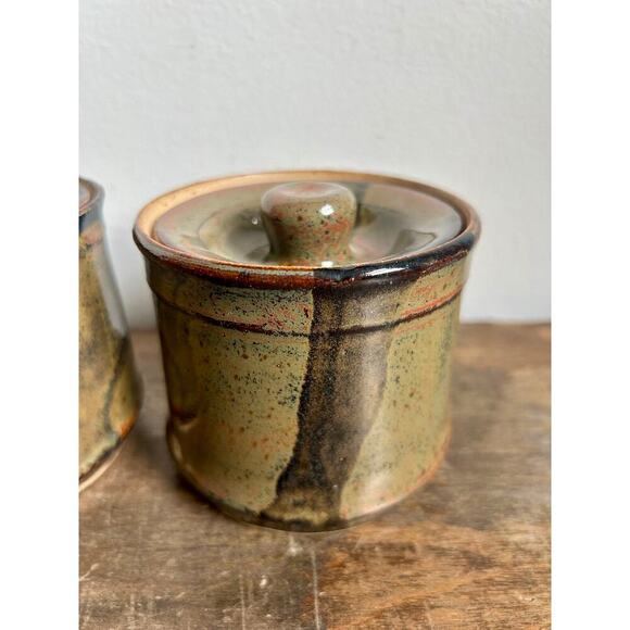 Art Pottery Pair of Lidded Jars | Studio Pottery Lidded Canisters, Set of 2 - Picture 3 of 6
